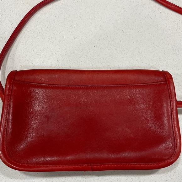 Vintage late 1970’s-Early 1980’s Coach Dinky Leather Bag Made In New York City - Picture 7 of 14